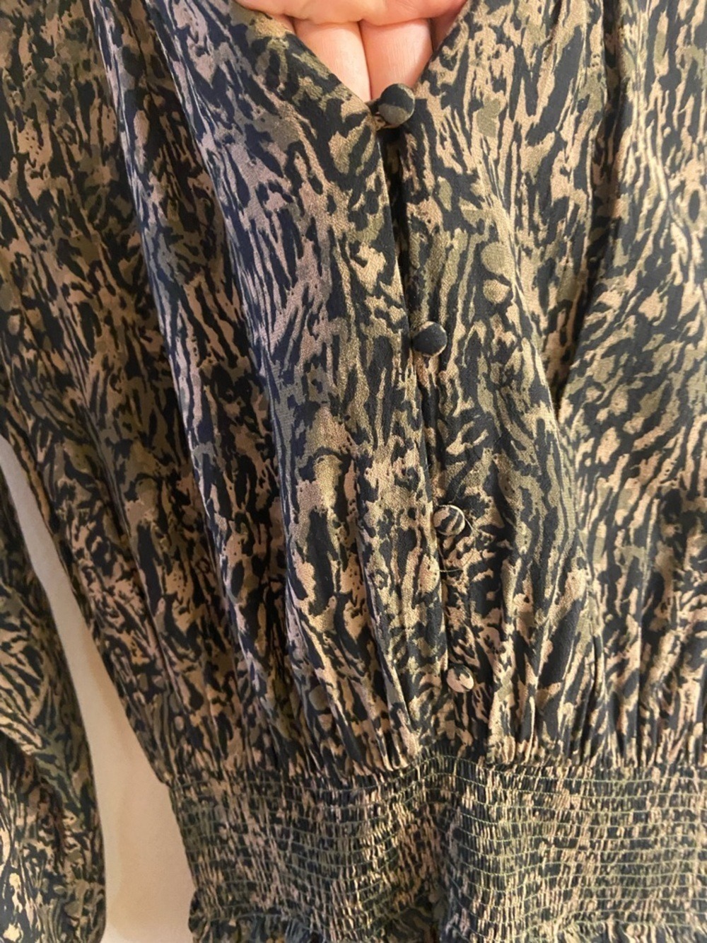 Rails Olive Print V-Neck Smocked Mini Dress Small - Picture 5 of 8